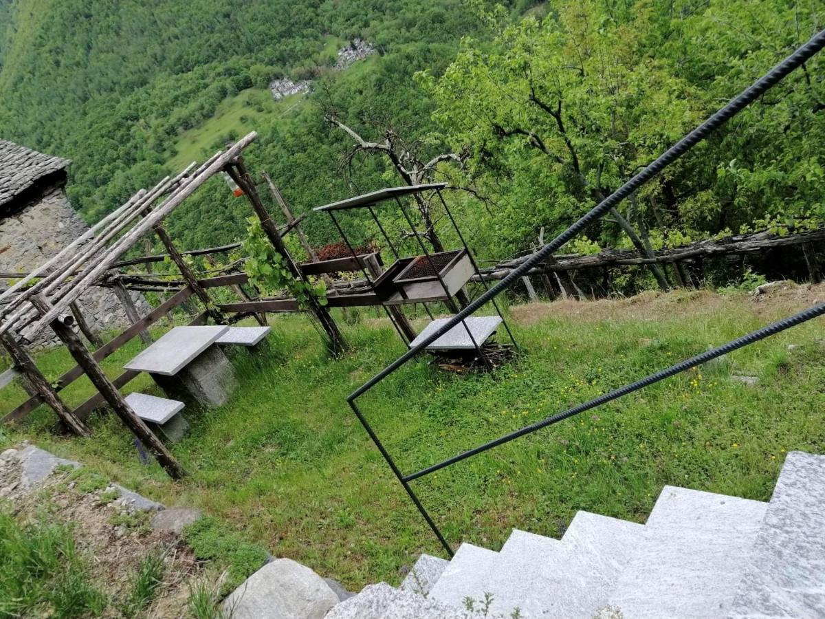 Casa Vacanze La Carbunera Villa Domodossola Eksteriør bilde