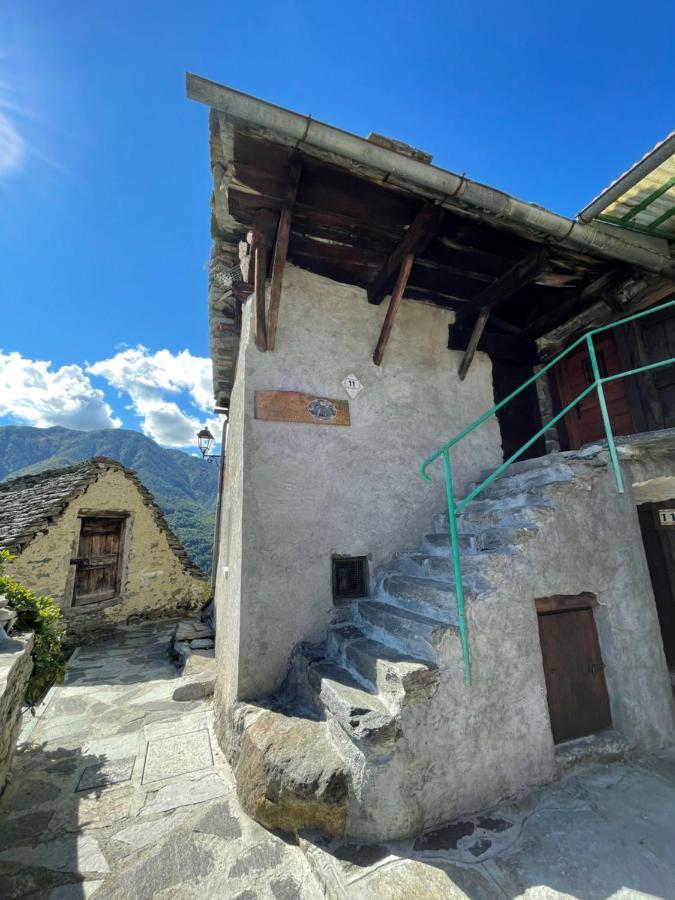 Casa Vacanze La Carbunera Villa Domodossola Eksteriør bilde